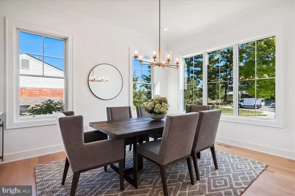 Dining - 6404 Bells Mill Rd, Bethesda, MD 20817 photo 1 of 4