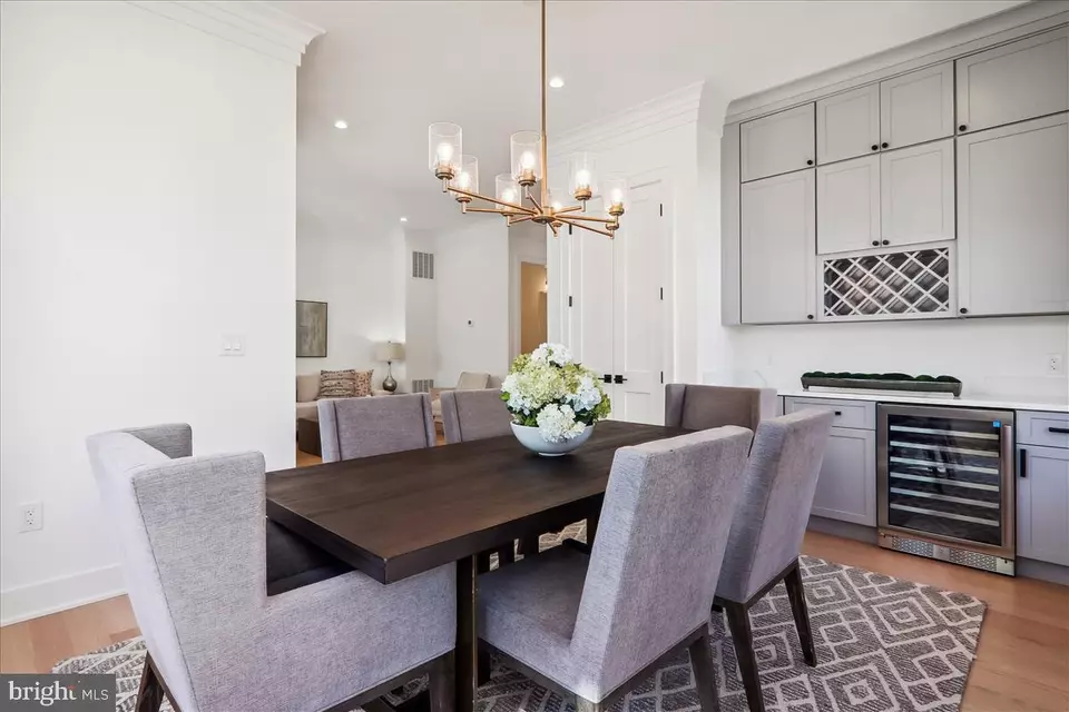 Dining - 6404 Bells Mill Rd, Bethesda, MD 20817 photo 3 of 4