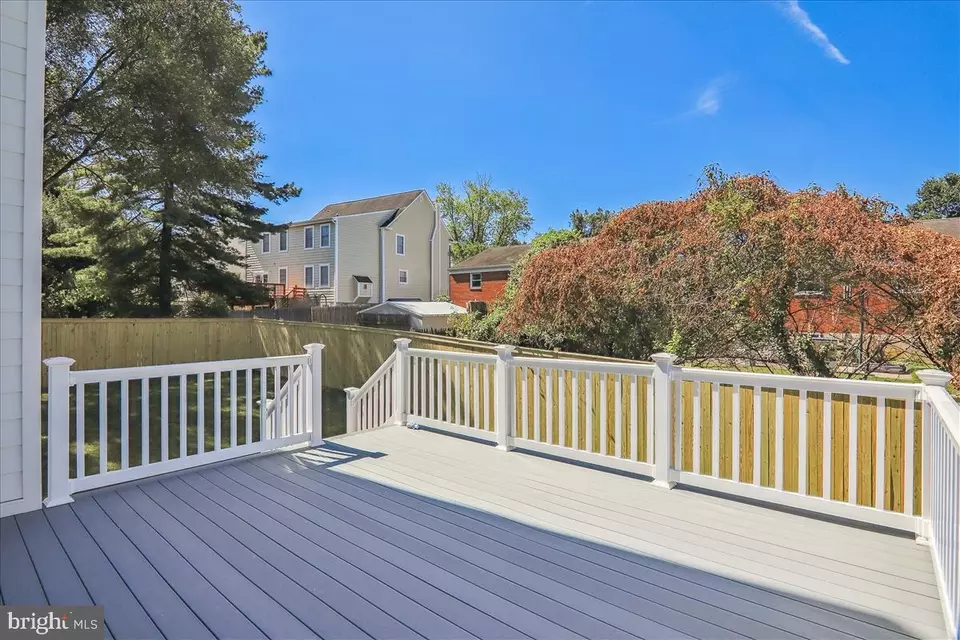 Exterior - 6404 Bells Mill Rd, Bethesda, MD 20817 photo 2 of 4