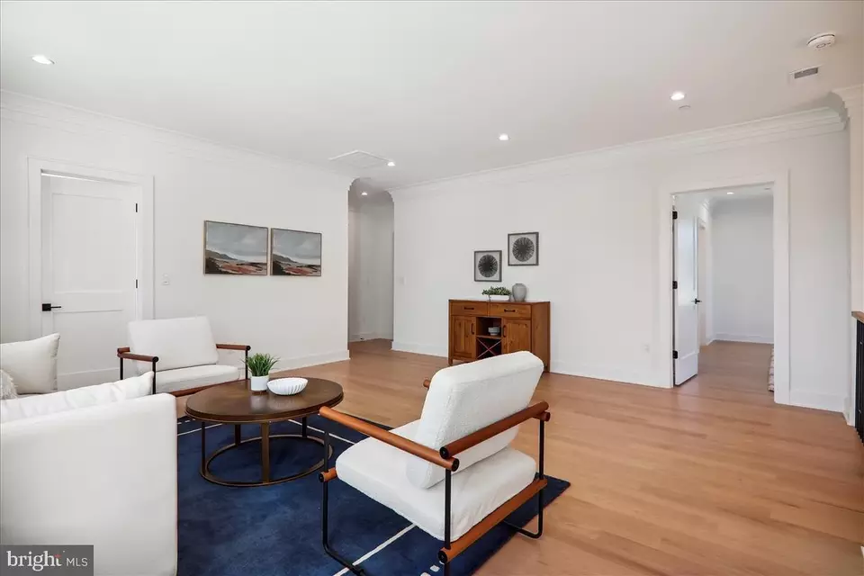 Living - 6404 Bells Mill Rd, Bethesda, MD 20817 photo 5 of 8
