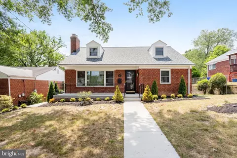 803 Hayward Ave, Takoma Park, MD 20912
