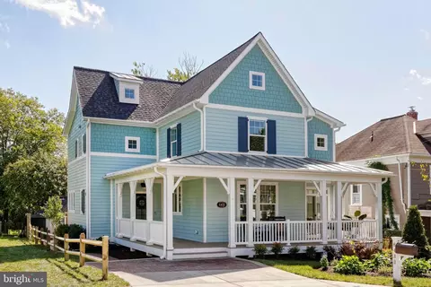 6433 79th St, Cabin John, MD 20818