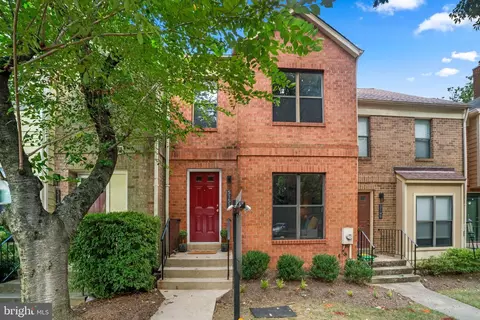 5151 King Charles Way, Bethesda, MD 20814