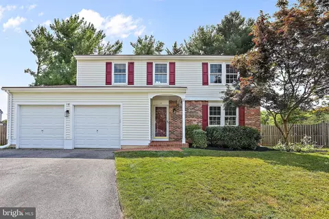 18 Warrior Brook Ct, Germantown, MD 20874