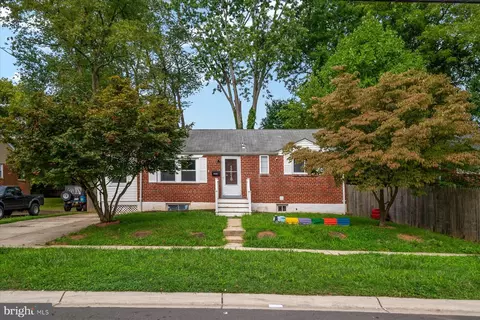 12818 Evanston St, Rockville, MD 20853