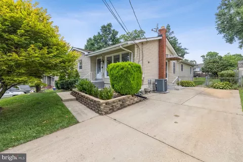 4623 Wissahican Ave, Rockville, MD 20853