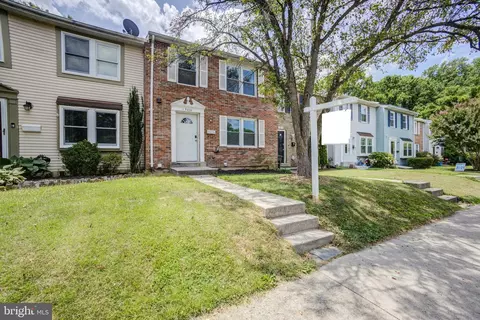 19820 Wheelwright Dr, Gaithersburg, MD 20886
