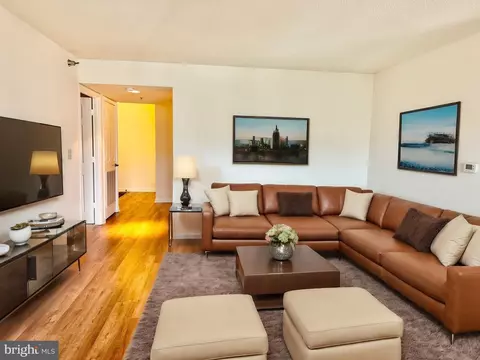 14800 Pennfield Cir #309, Silver Spring, MD 20906