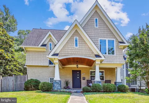 4504 Puller Dr, Kensington, MD 20895