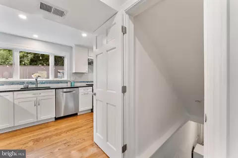 9200 Wire Ave, Silver Spring, MD 20901 photo 18