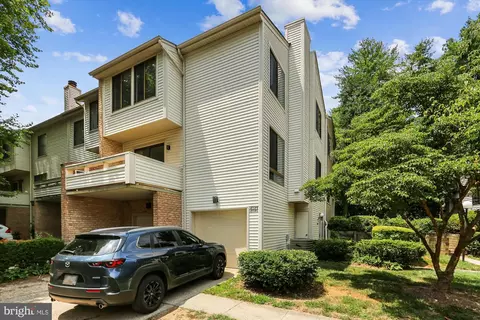 18644 Pier Point Pl, Montgomery Village, MD 20886