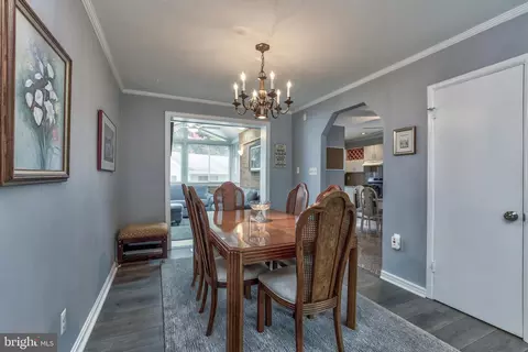 Dining - 2015 Glenhaven Pl, Silver Spring, MD 20902 photo 1 of 3