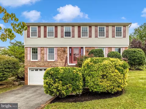 19205 Bonmark Ct, Germantown, MD 20874