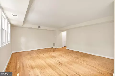 8518 Geren Rd #18-2, Silver Spring, MD 20901 photo 7