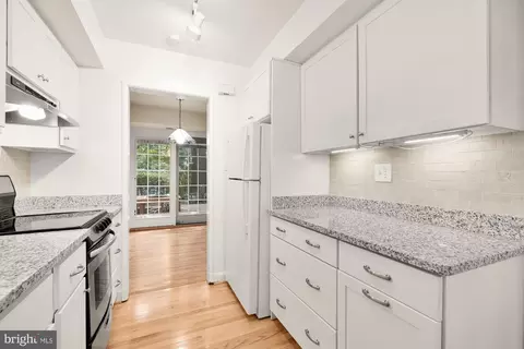 8518 Geren Rd #18-2, Silver Spring, MD 20901 photo 15