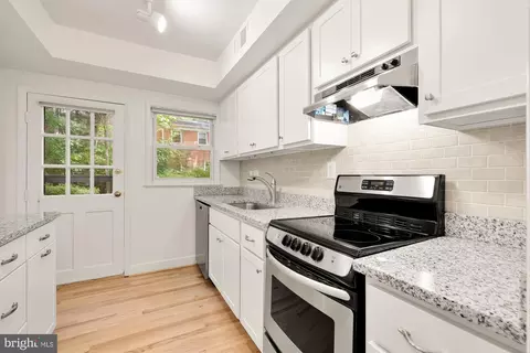 8518 Geren Rd #18-2, Silver Spring, MD 20901 photo 13