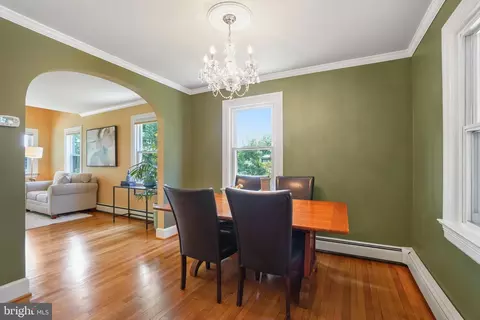 2215 Salisbury Rd, Silver Spring, MD 20910 photo 8