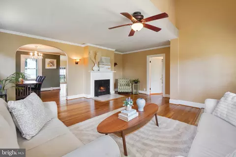 2215 Salisbury Rd, Silver Spring, MD 20910 photo 6