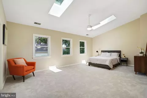 2215 Salisbury Rd, Silver Spring, MD 20910 photo 21