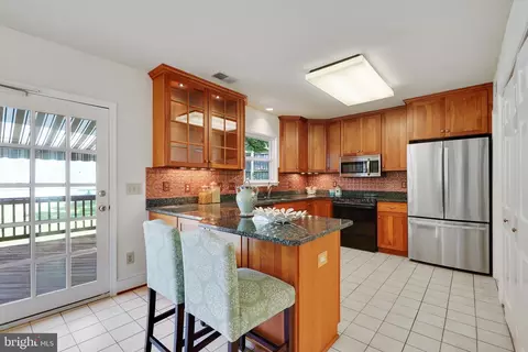 2215 Salisbury Rd, Silver Spring, MD 20910 photo 12