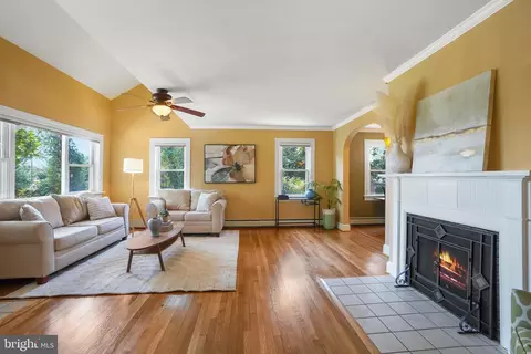 2215 Salisbury Rd, Silver Spring, MD 20910 photo 7