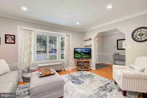 1551 Ivystone Ct, Silver Spring, MD 20904 photo 3
