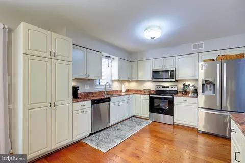 1551 Ivystone Ct, Silver Spring, MD 20904 photo 10