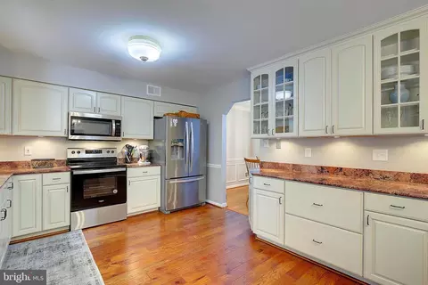 1551 Ivystone Ct, Silver Spring, MD 20904 photo 11
