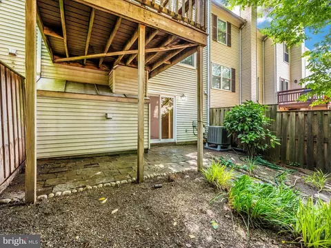 10942 Pebble Run Dr, Silver Spring, MD 20902 photo 31