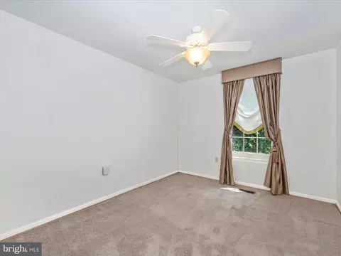 10942 Pebble Run Dr, Silver Spring, MD 20902 photo 27