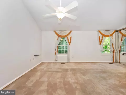10942 Pebble Run Dr, Silver Spring, MD 20902 photo 22