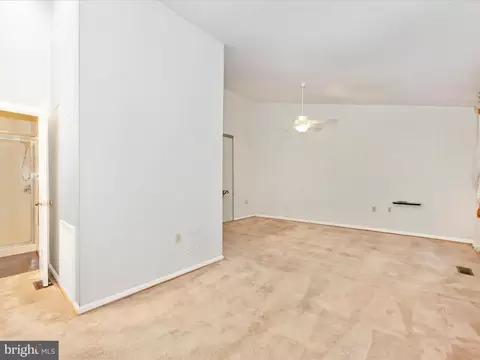 10942 Pebble Run Dr, Silver Spring, MD 20902 photo 24