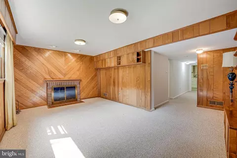 8504 Sundale Dr, Silver Spring, MD 20910 photo 17