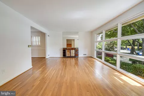 8504 Sundale Dr, Silver Spring, MD 20910 photo 8