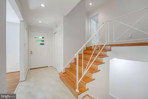 8504 Sundale Dr, Silver Spring, MD 20910 photo 5