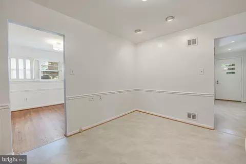 8504 Sundale Dr, Silver Spring, MD 20910 photo 13