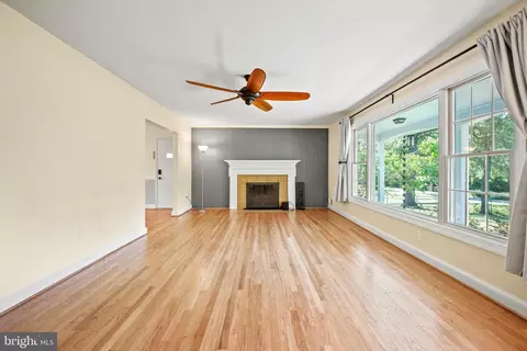 501 Blick Dr, Silver Spring, MD 20904 photo 4