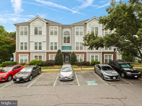 9710 Leatherfern Ter #202, Montgomery Village, MD 20886