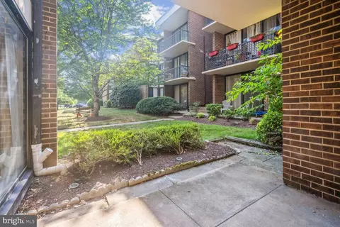 2107 Walsh View Ter #102, Silver Spring, MD 20902 photo 15