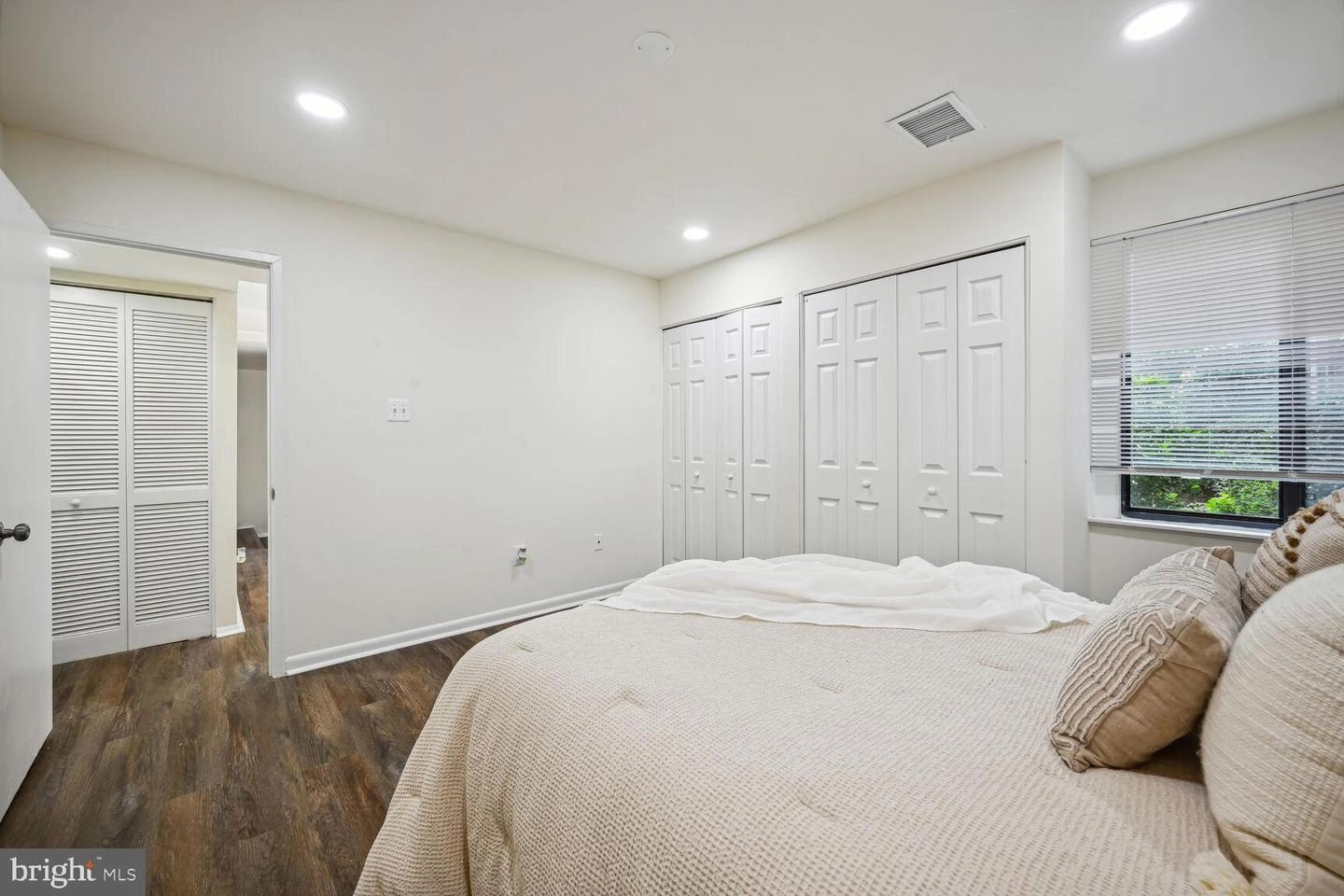 2107 Walsh View Ter #102, Silver Spring, MD 20902 photo 12