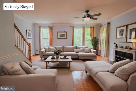 9833 Darcy Forest Dr, Silver Spring, MD 20910 photo 12