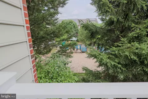 9833 Darcy Forest Dr, Silver Spring, MD 20910 photo 20