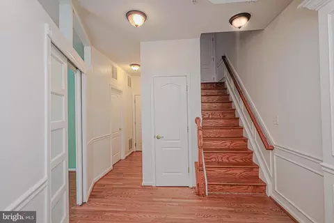 9833 Darcy Forest Dr, Silver Spring, MD 20910 photo 8