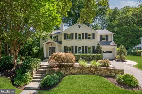 6205 Cromwell Dr, Bethesda, MD 20816