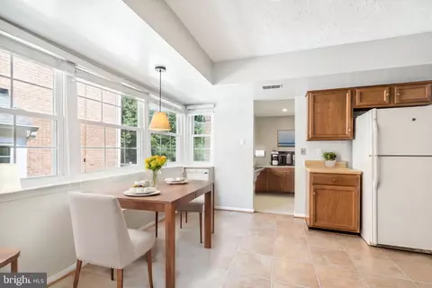 11413 Encore Dr, Silver Spring, MD 20901 photo 5