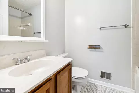 11413 Encore Dr, Silver Spring, MD 20901 photo 25