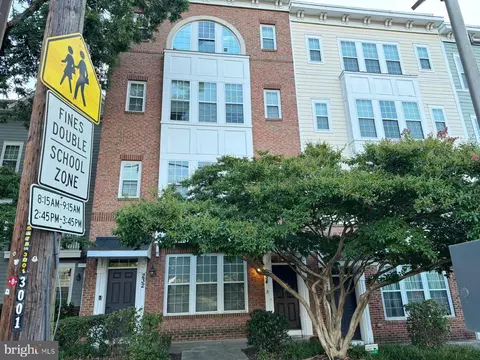 234 N Summit Ave #25-234, Gaithersburg, MD 20877