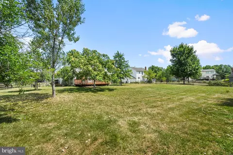19204 Munger Farm Rd, Poolesville, MD 20837 photo 9
