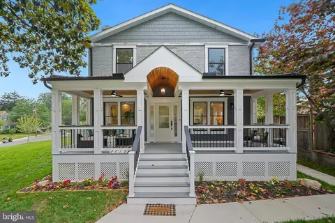 2719 Elnora St, Silver Spring, MD 20902