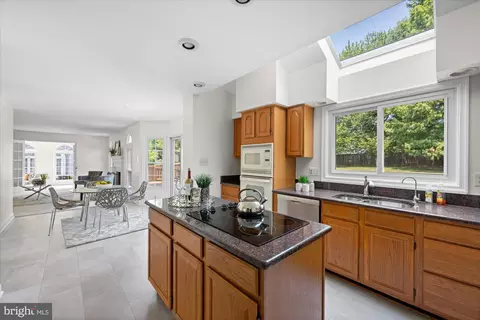 14716 Carona Dr, Silver Spring, MD 20905 photo 12